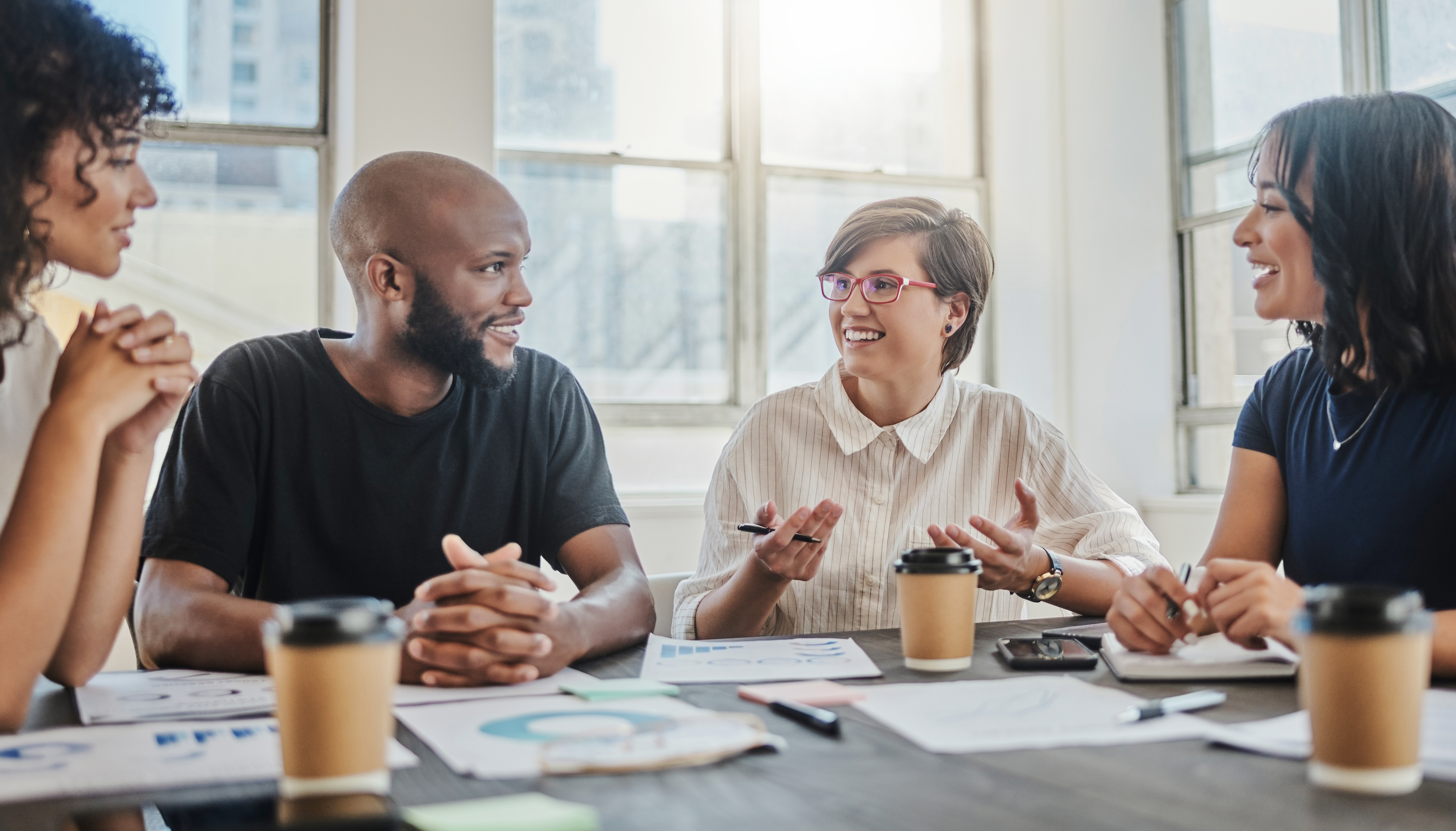 Menargetkan program di tingkat yang berbeda
